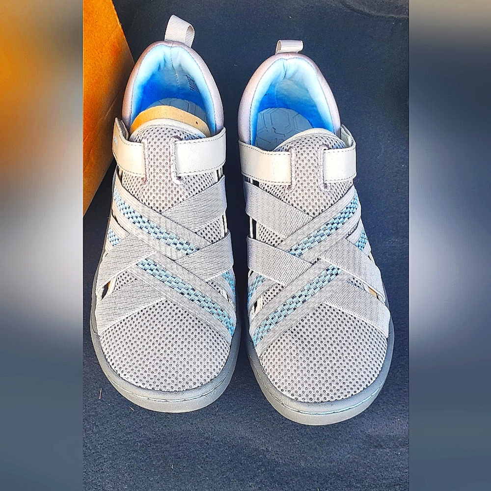 J Sport Essex Women's 9 1/2 Vegan Slip On Sport Shoe Gray Blue Hook & Loop
